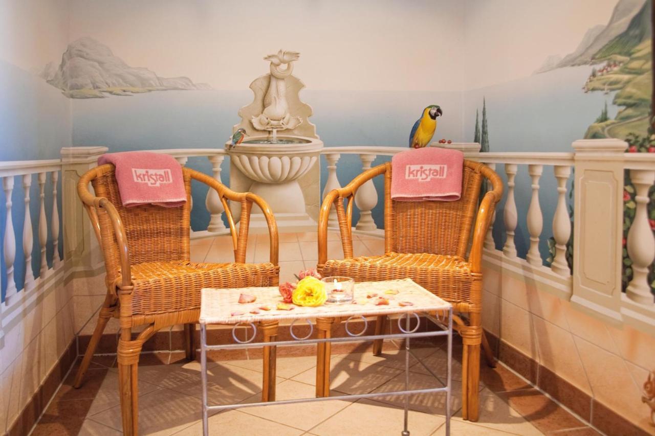 Hotel Kristall ليش ام ارلبرغ المظهر الخارجي الصورة