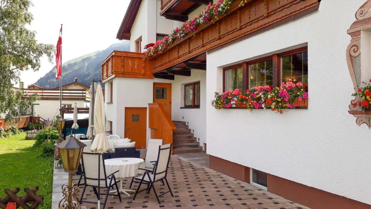 Hotel Kristall ليش ام ارلبرغ المظهر الخارجي الصورة
