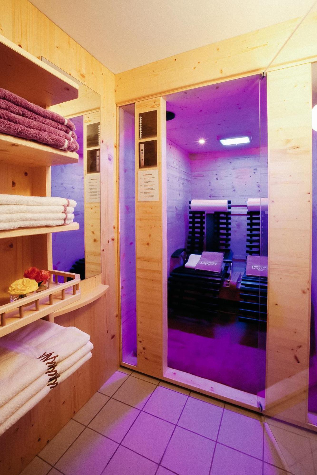 Hotel Kristall ليش ام ارلبرغ المظهر الخارجي الصورة